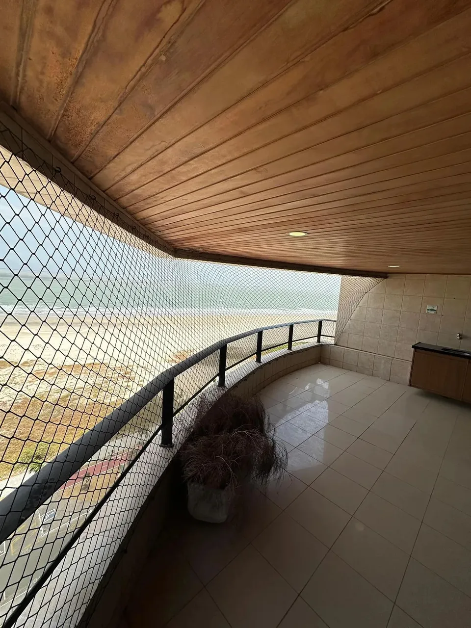 VENDO APARTAMENTO NA PENÍNSULA - VARANDAS DO ATLÂNTICO