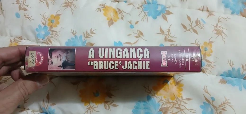 Filme Vhs Jackie Chan - A Vingança De Bruce - Dublado - Foto 3
