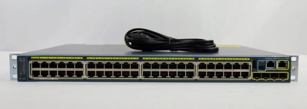 Switch Cisco Catalyst WS-C2960S-48LPS 48x 1Gbps PoE+ e 4x SFP