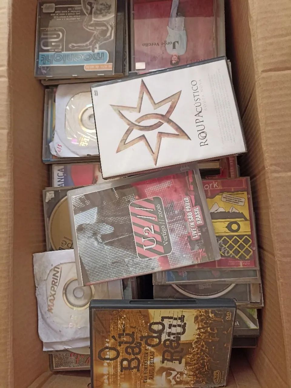 Cd  para   artesanato  ou  não.  Caixa  com  200.  Rimos  diversos - Foto 2