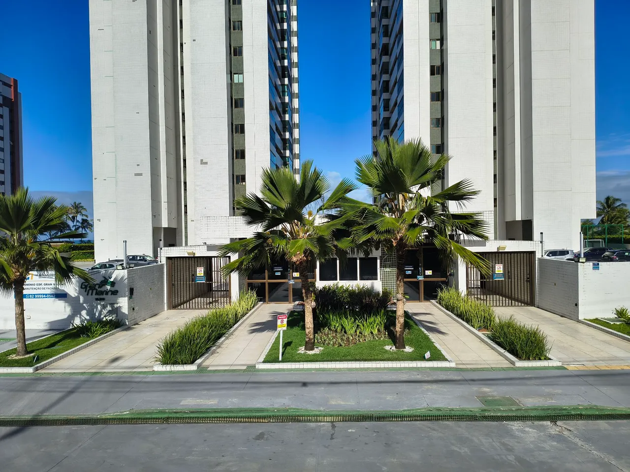 Alugo apartamento no Gran Marine, 145m2, com planejados, frente ao mar