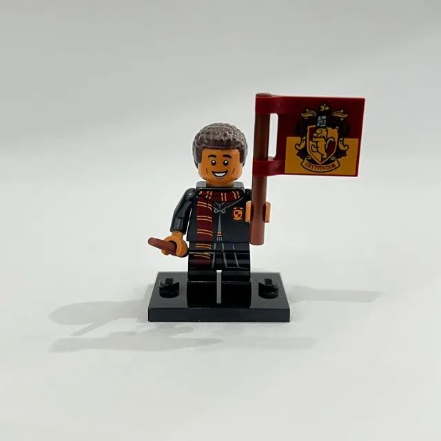 LEGO® Dean Thomas, HP, Series 1 (71022) (Completo com base e acessóri