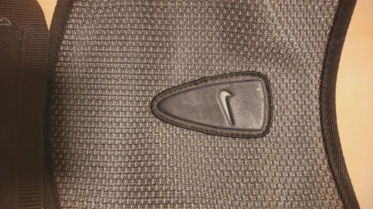 Cinto de musculação Nike tamanho M - Foto 3
