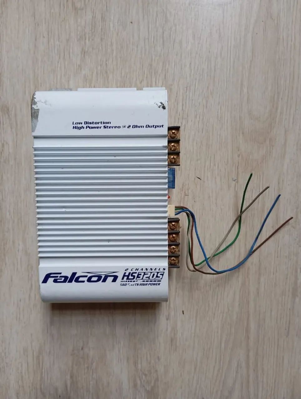 Amplificador Falcon HSE320S 560 Watts