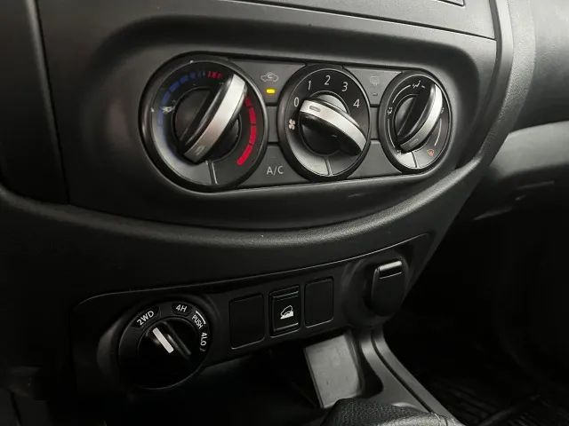 Frontier 2023 S 2.3 turbo Diesel 4x4 manual Diesel  Com Grantia e vistoria Cautelar - Foto 2