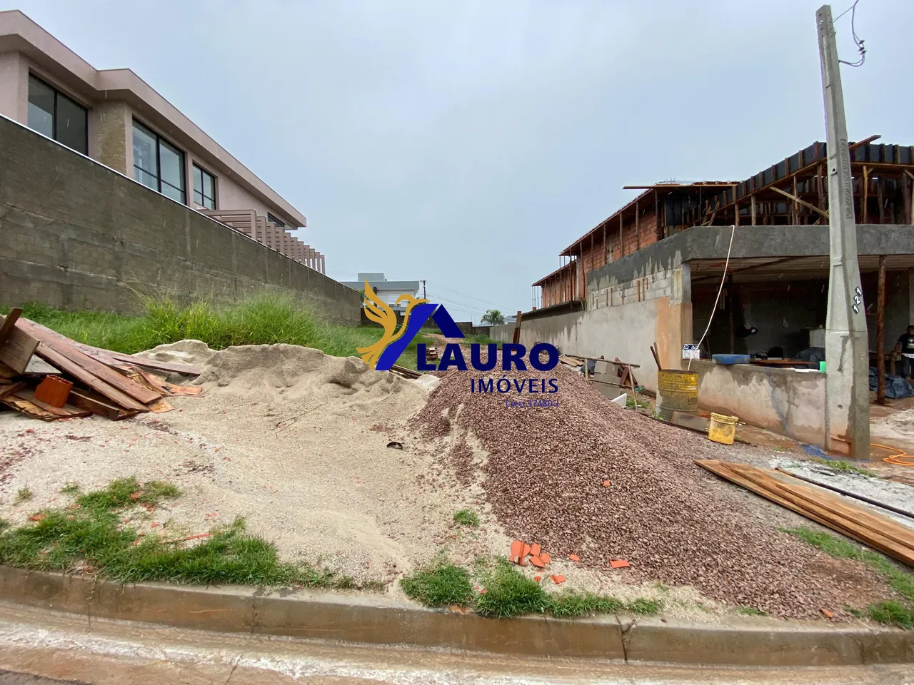 Terreno em condomínio à venda em Vinhedo-SP, 600m² no bairro Recanto das Palmas!