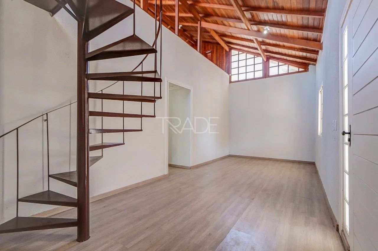 Casa de 3 dormitórios, sendo 1 suíte, pátio com piscina, no bairro Guarujá, Zona Sul de Po - Foto 5