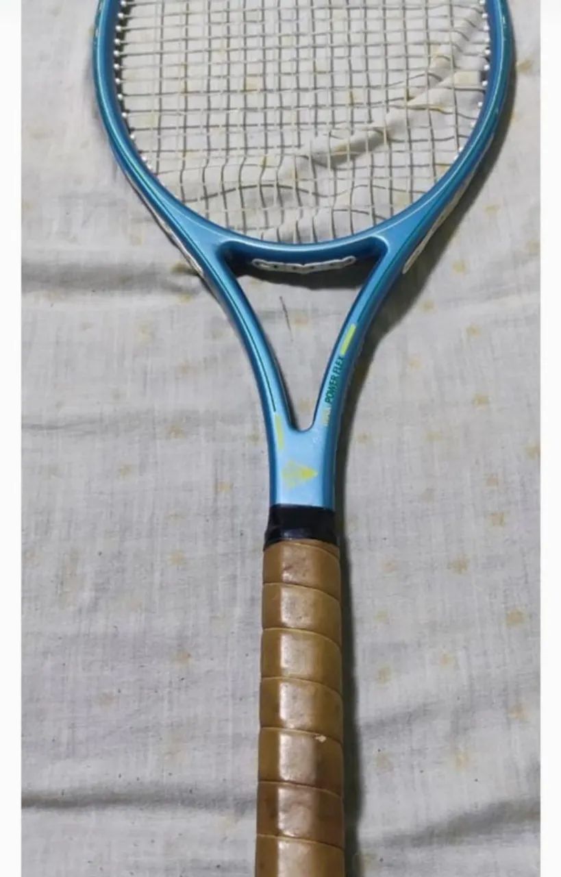 Raquete de Tênis 