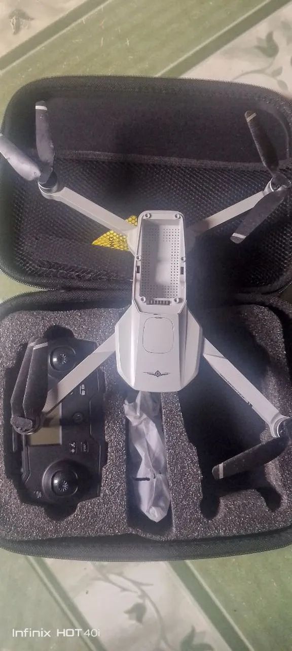 VENDO DRONE KF 102 EM PERFEITO ESTADO DE FUNCIONAMENTO (obs. sem bateria )