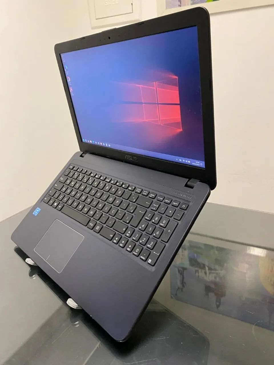 ASUS - Intel 10° Geração - 4GB Ram - SSD 256GB - Rede 5G - Tela 15.6 - Completo - Foto 4