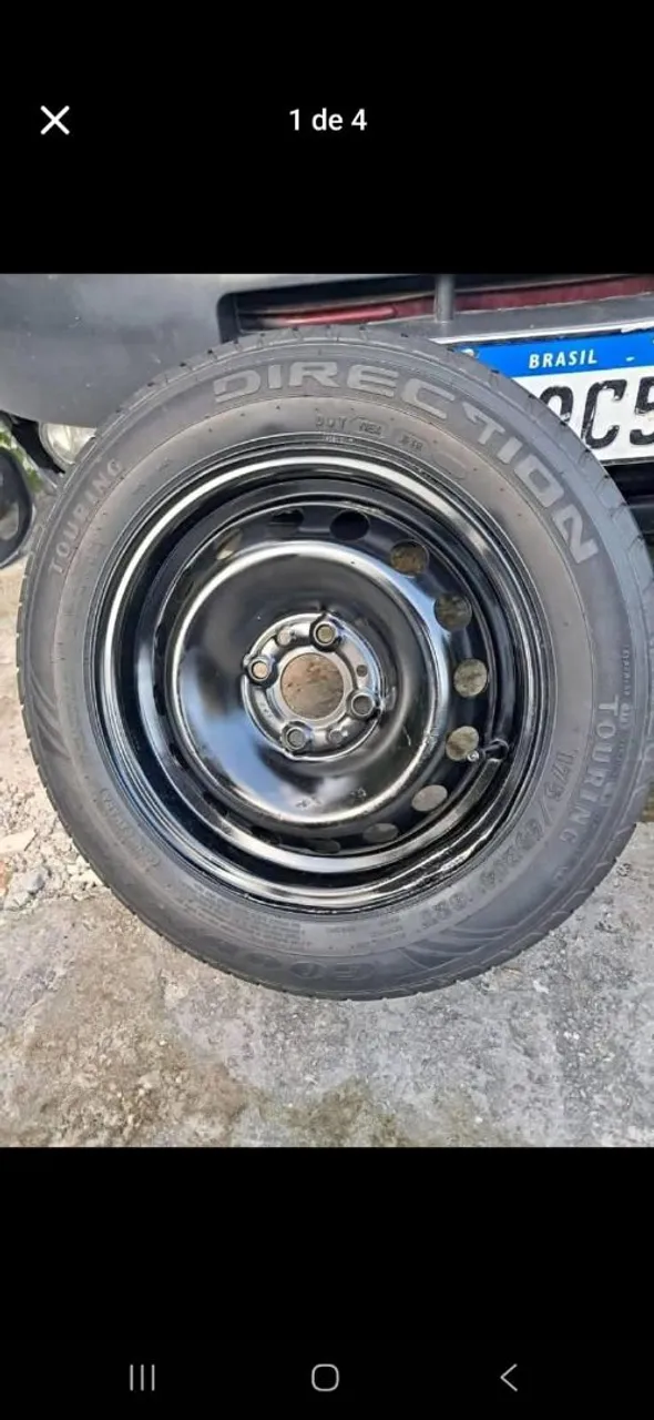 Roda de aço com pneu 175/70R14