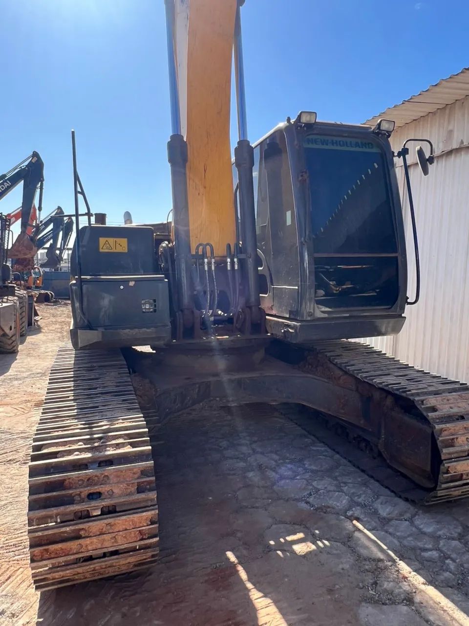 Ano 2024 Escavadeira New Holland financia E215 n Komatsu hyundai caterpillar  - Foto 5