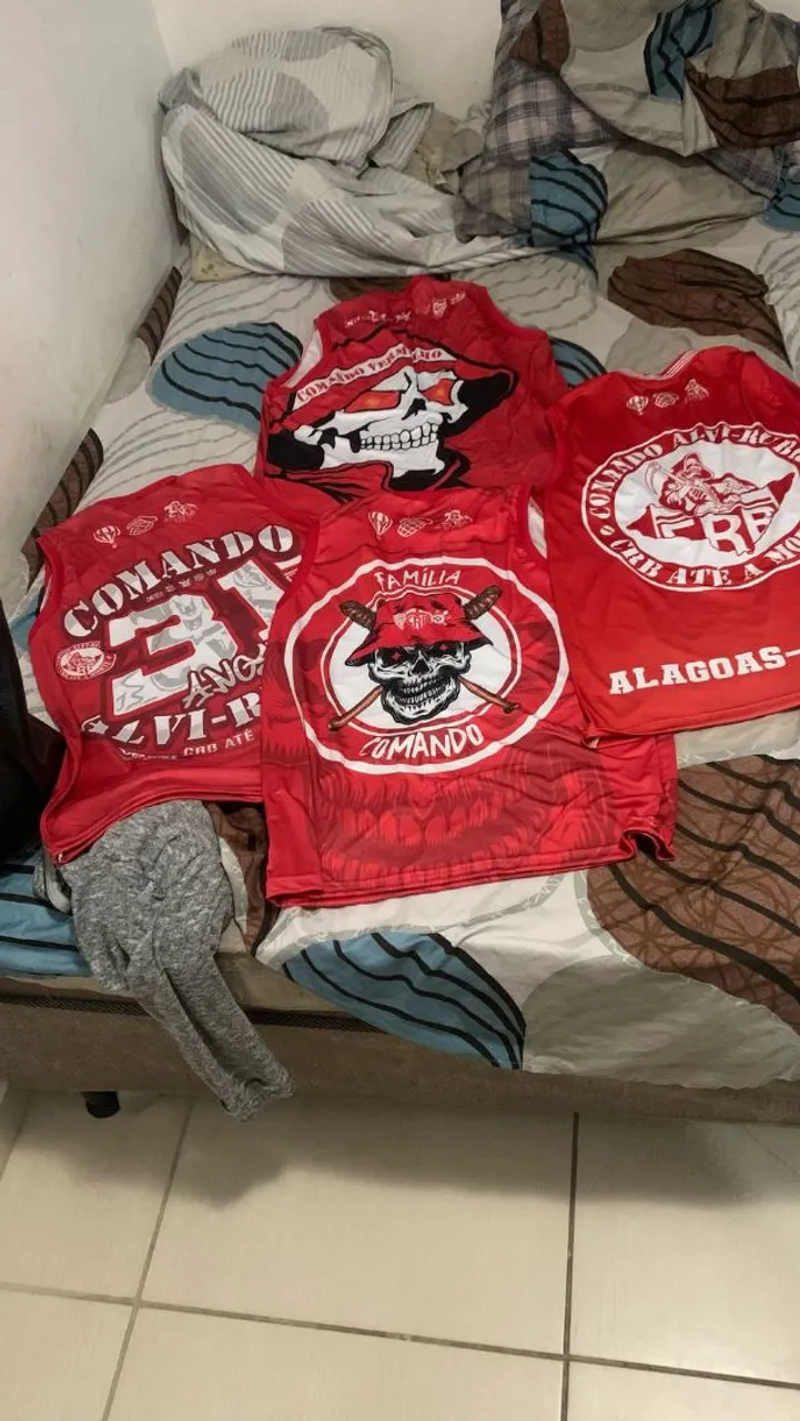 Camisas Comando Vermelho