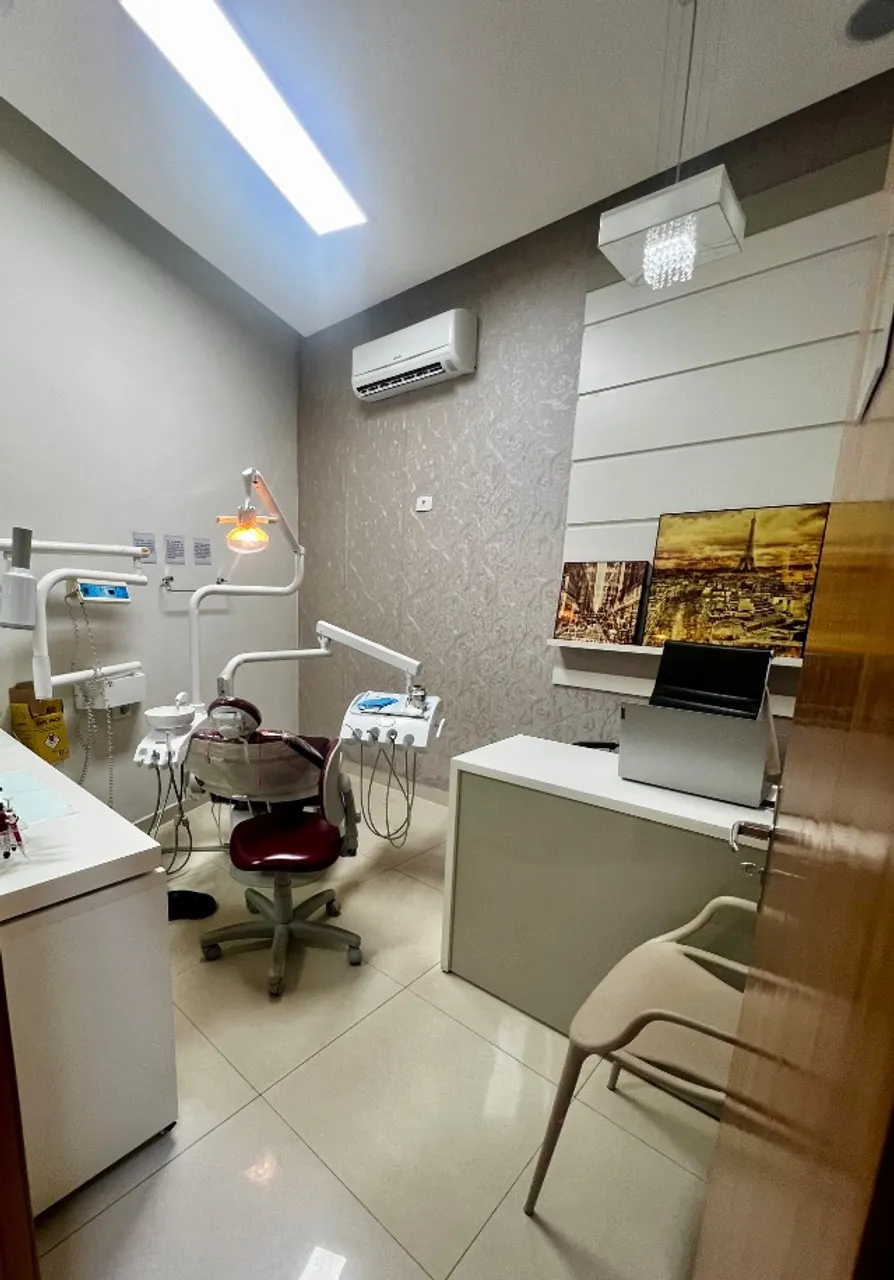 Vendo Clínica Odonto Montada - Faturamento Médio R$ 100 mil/mês