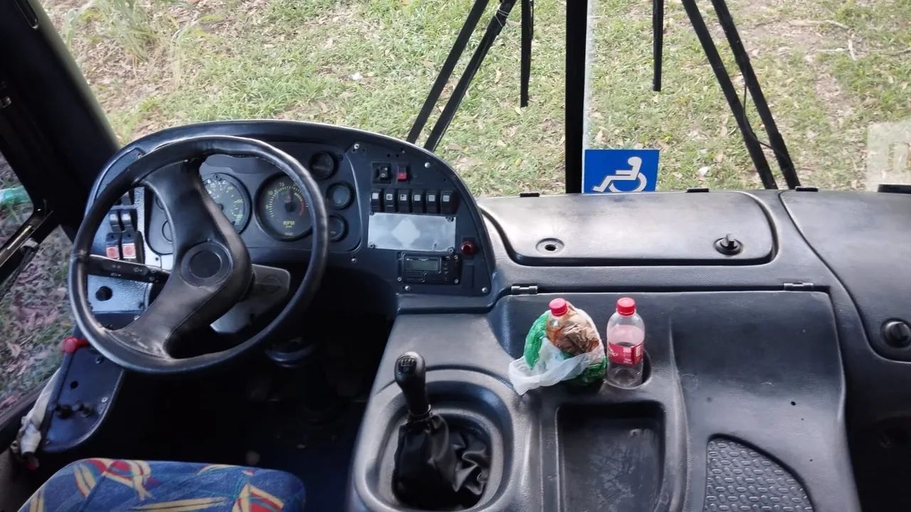 Ônibus motor dianteiro  - Foto 12