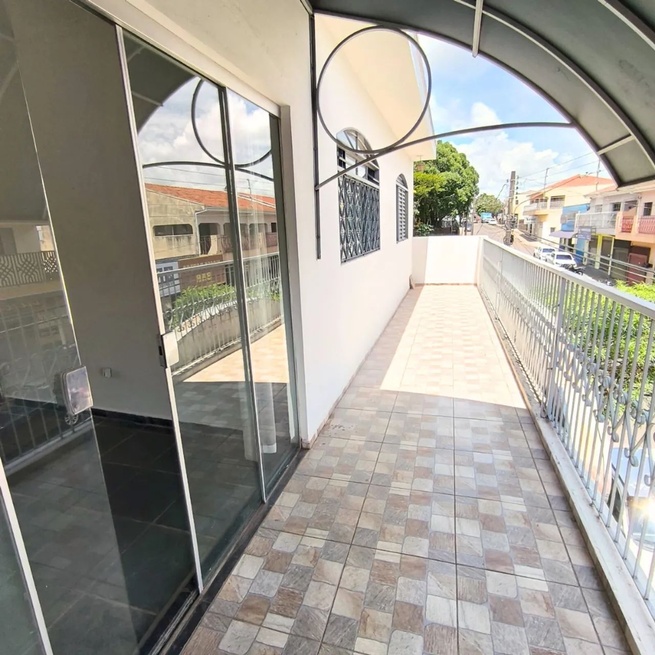 SOBRADO PARA LOCAÇÃO NO CENTRO DE PIRAPOZINHO - Foto 3