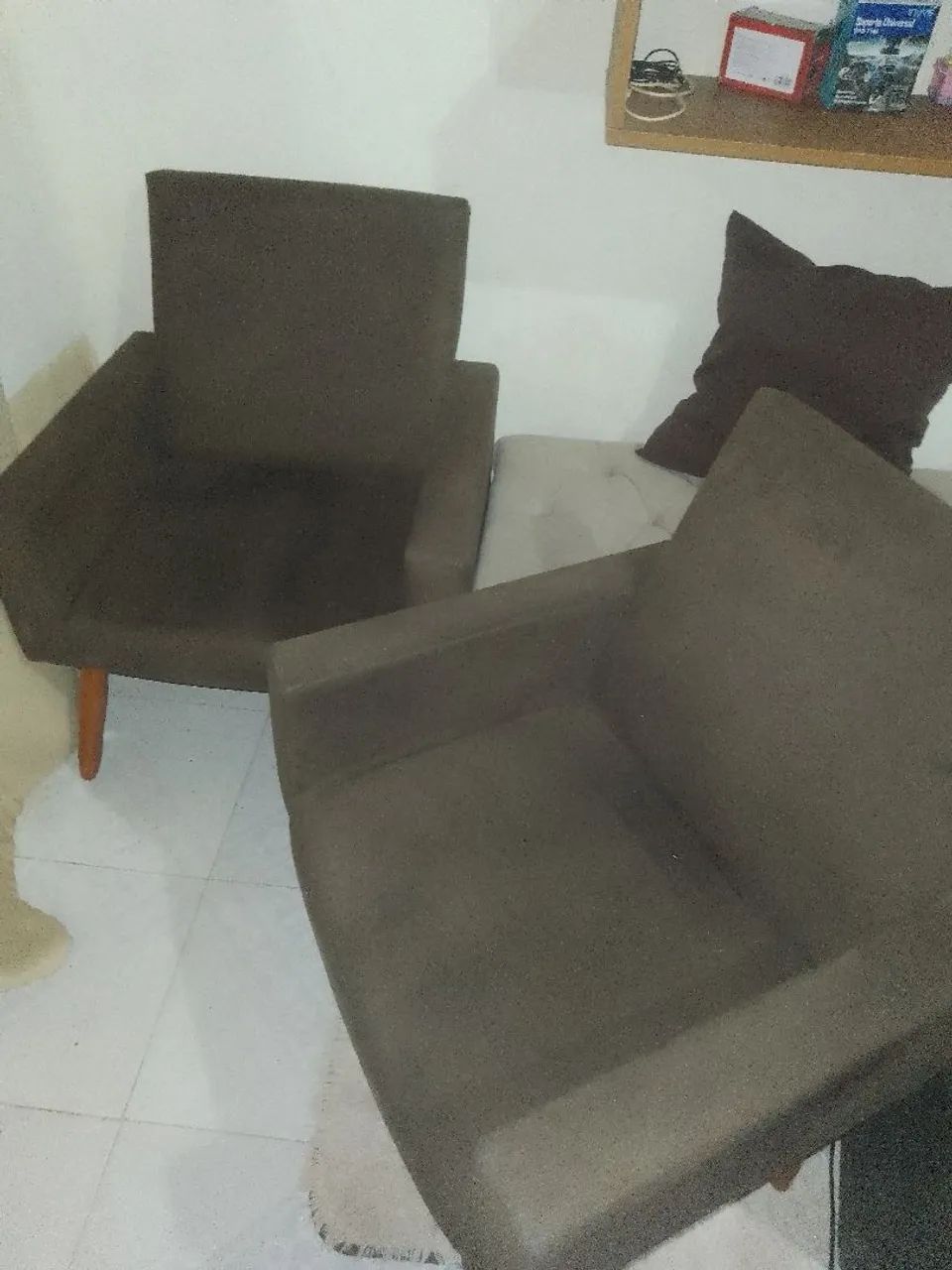 Par de Poltronas em Suede Marrom - Foto 4