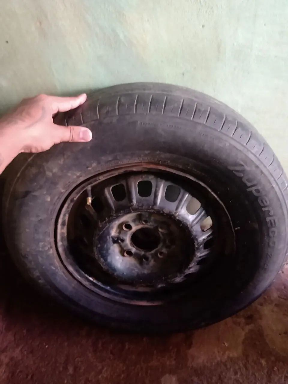 Estepe aro 13 bom só pega e usa