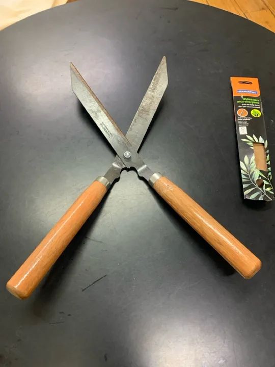 Tesoura de poda Tramontina para grama e arbustos - Foto 3