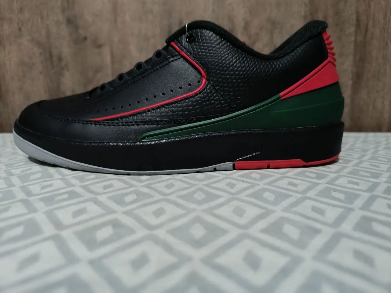 Tênis Air Jordan 2 Low
