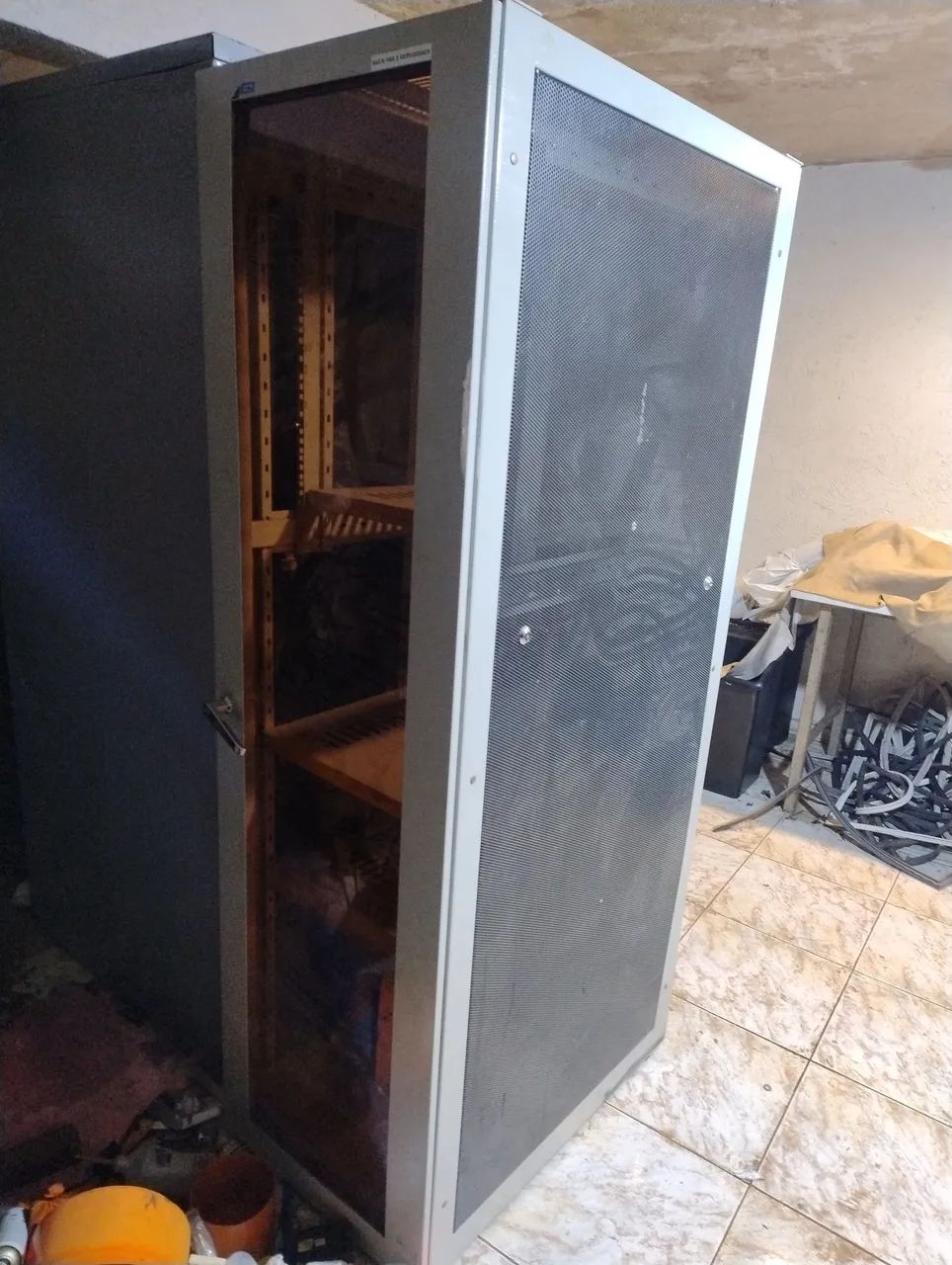 Rack para servidor 