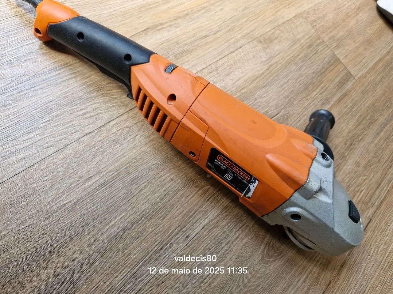 Esmeril Angular Black+Decker 1300W - Foto 4