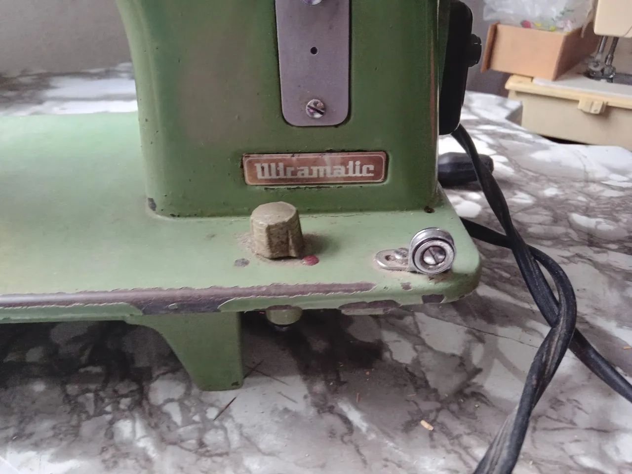 Máquina de costura Elgin Ultramatic. - Foto 3