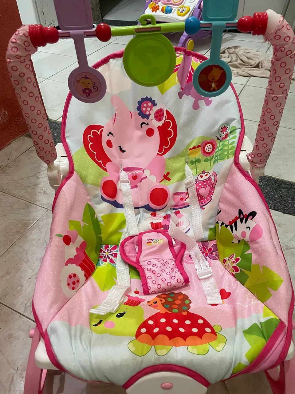 Cadeirinha vibratória de bebê  - Foto 3