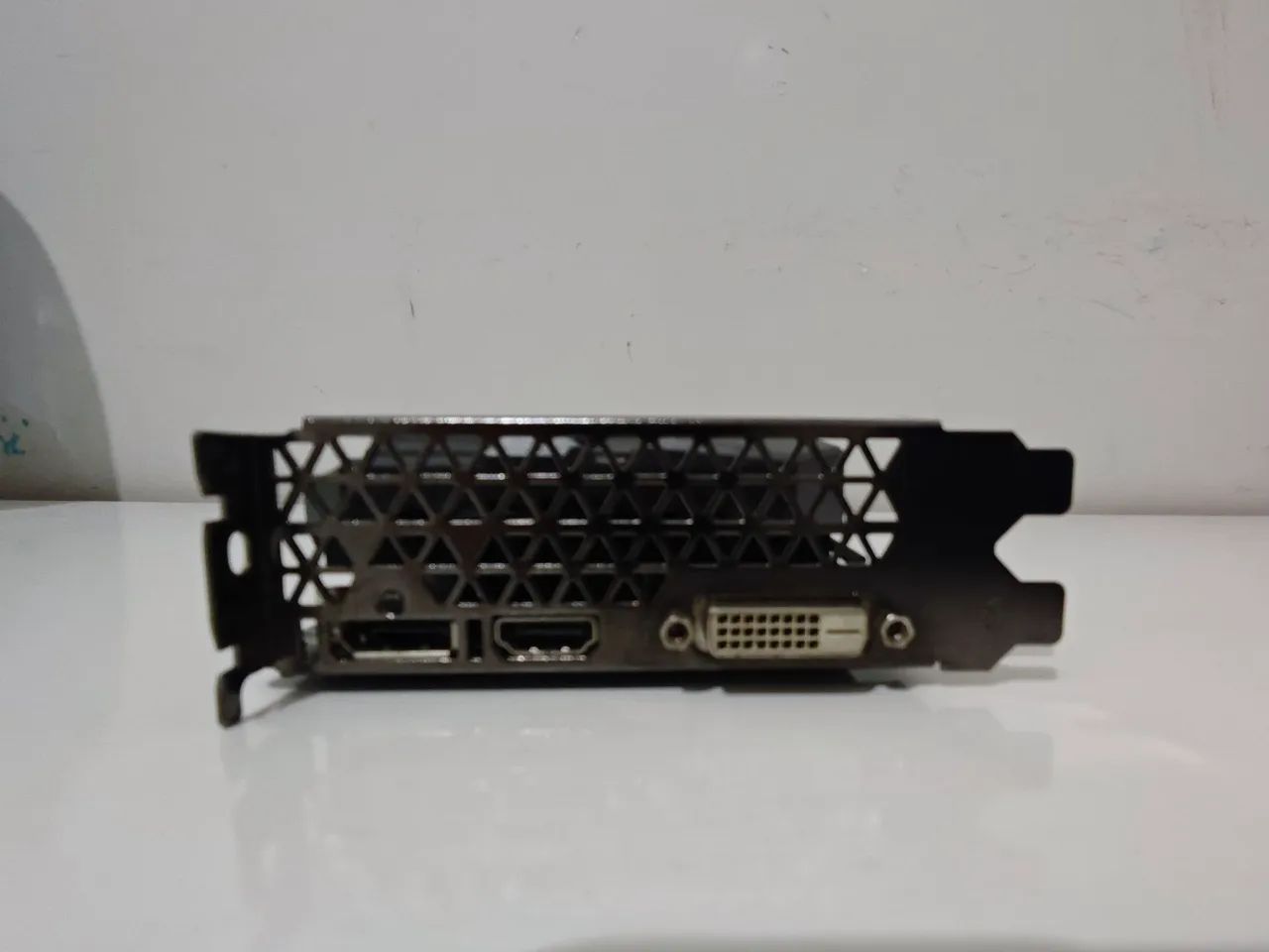 Placa de Video GTX 1050 3GB DDR5 Afox tudo funcionando sem defeitos. - Foto 3