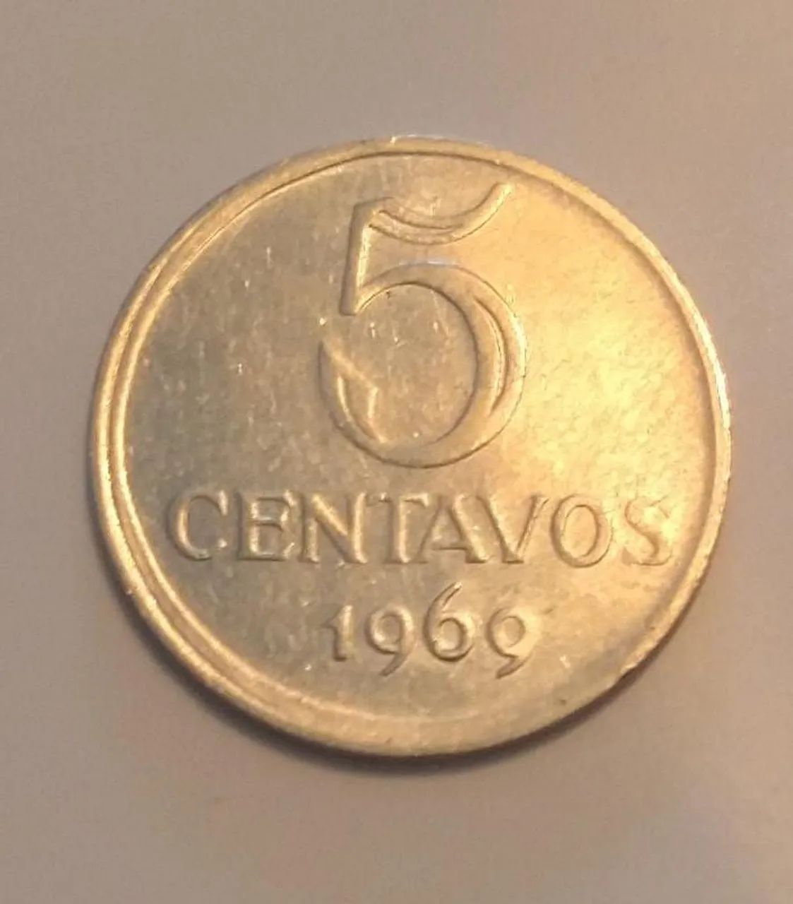 Moeda 5 Centavos 1969, cunho descentralizado.