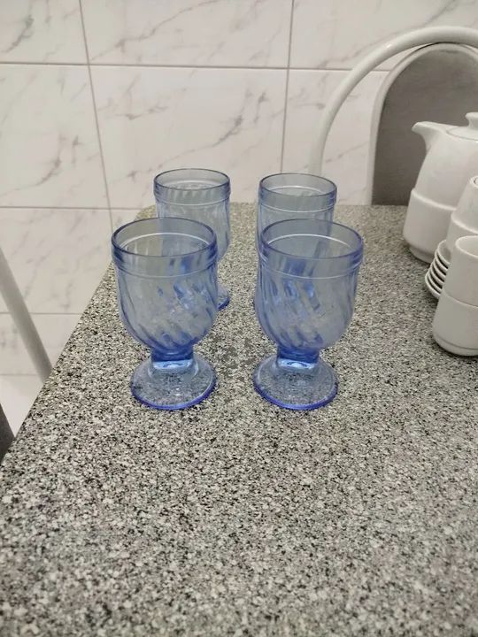 Jogo de 4 Copos de Vidro Azul