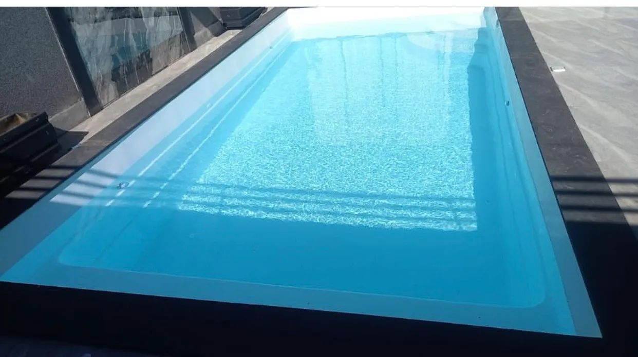 Piscina de fibra com sistema de aquecimento solar / 6 metros  - Foto 2