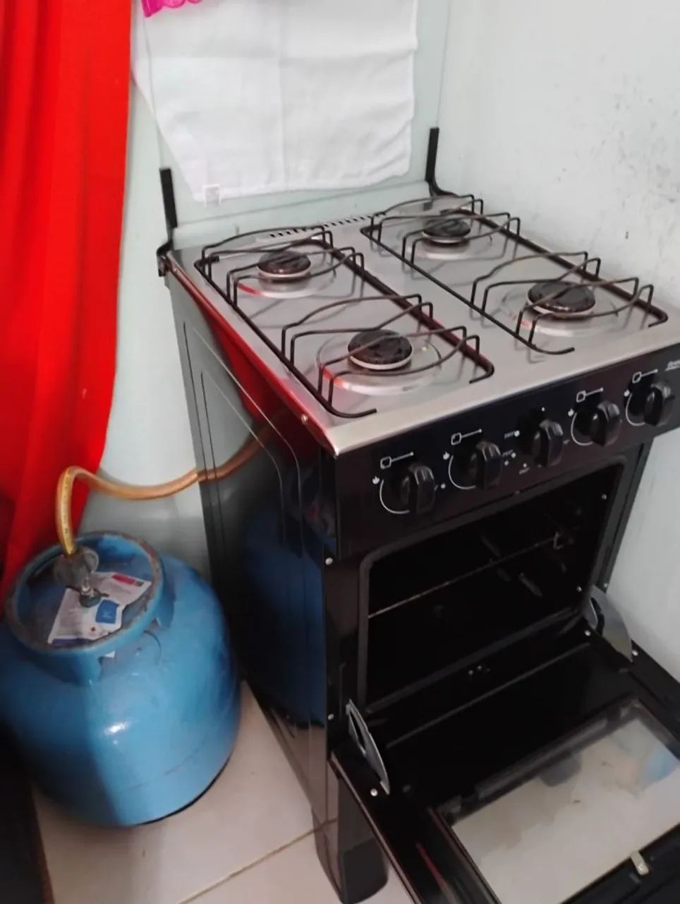 FOGÃO REALCE 4 BOCAS, SEMINOVO, SEM DEFEITO NENHUM, VALOR NEGOCIÁVEL 