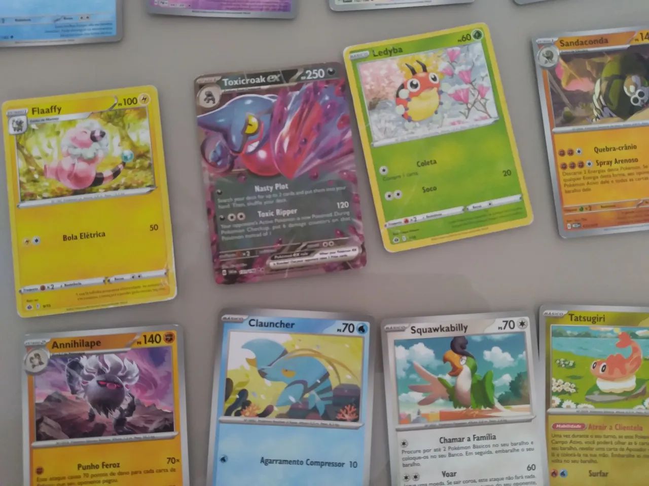 Cartas de Pokémon variadas