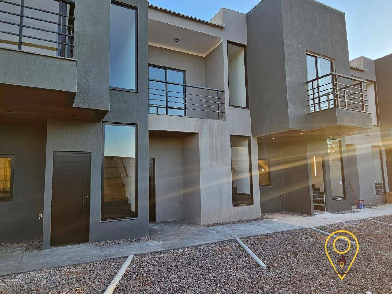 Sobrado com 3 dormitórios à venda, 89 m² por R$ 350.000,00 - Jardim Alvorada - Três Lagoas