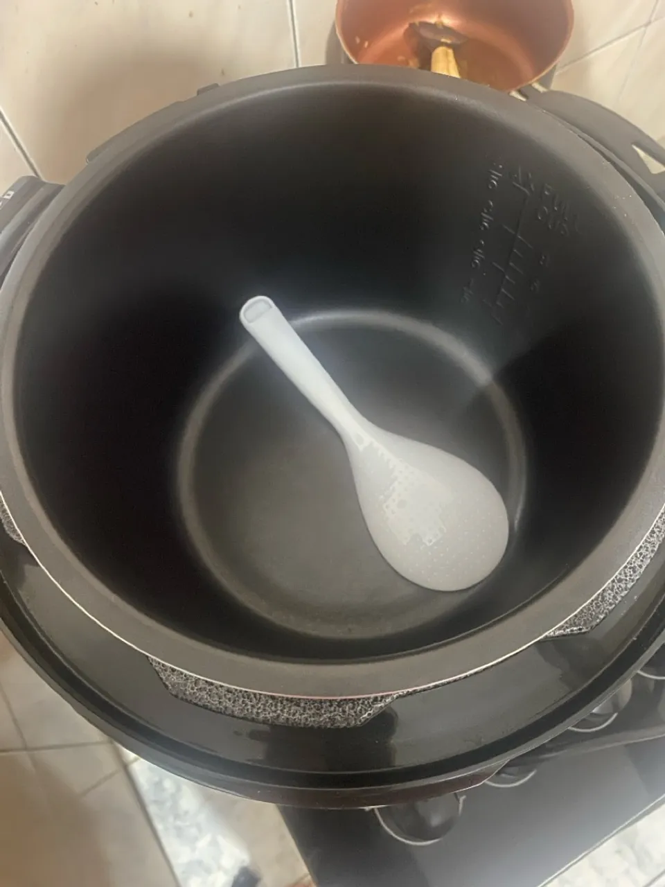 Panela de pressão nunca usada
