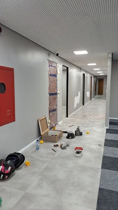 Montagem e fabricação de portas 