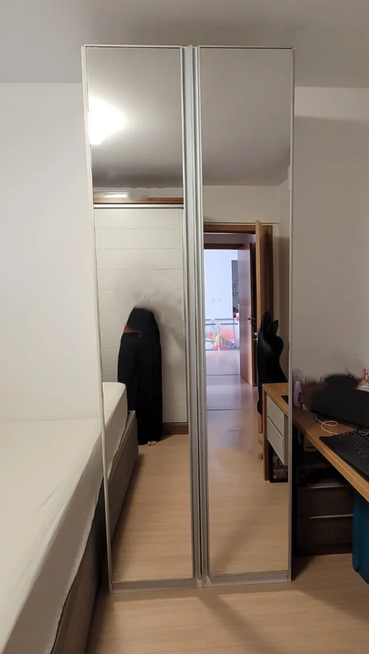 Roupeiro MDF, portas espelhadas, excelente: estado de novo!