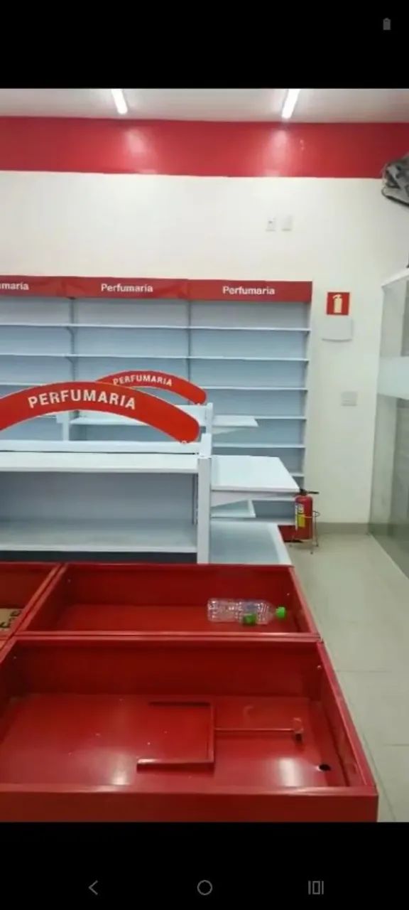 Gôndolas/ Prateleiras para loja - Foto 5