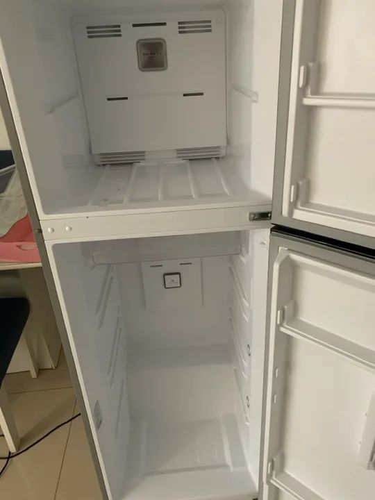 Para ser vendida hoje, reduzi o valor, Geladeira Duplex Medea inox nova - Foto 6