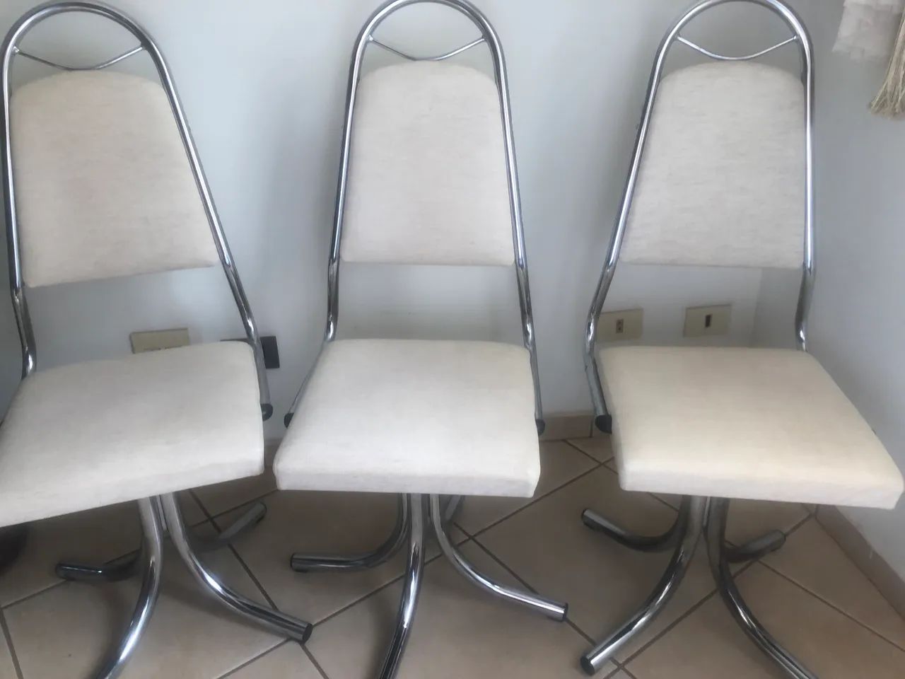 6   CADEIRAS. GIRATORIAS DE COZINHA ($ 300) - Foto 2