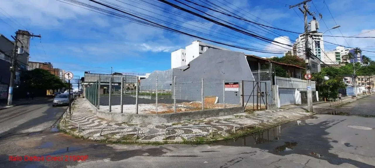 Excelente terreno plano, limpo, Monte seu Negócio, Rua Ilhéus, Rio Vermelho, Salvador, BA.