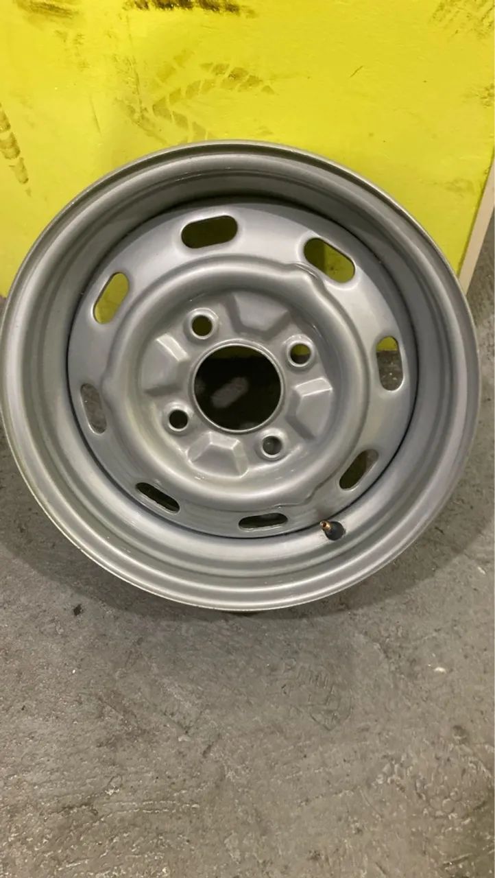 1-Roda Fusca Mexicano Porsche 8 Janelas Tala 6 4x130  - Foto 2