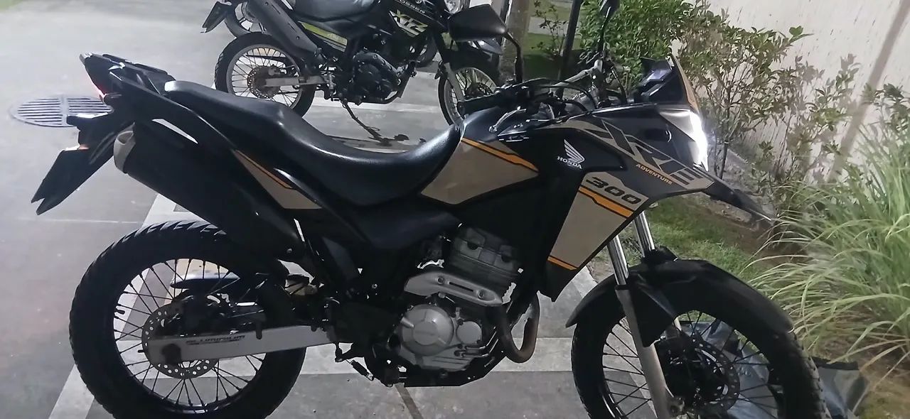 Moto nova único dono 