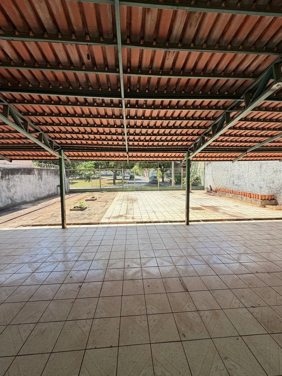 Casa e Terreno raríssimo setor aeroporto  - Foto 5