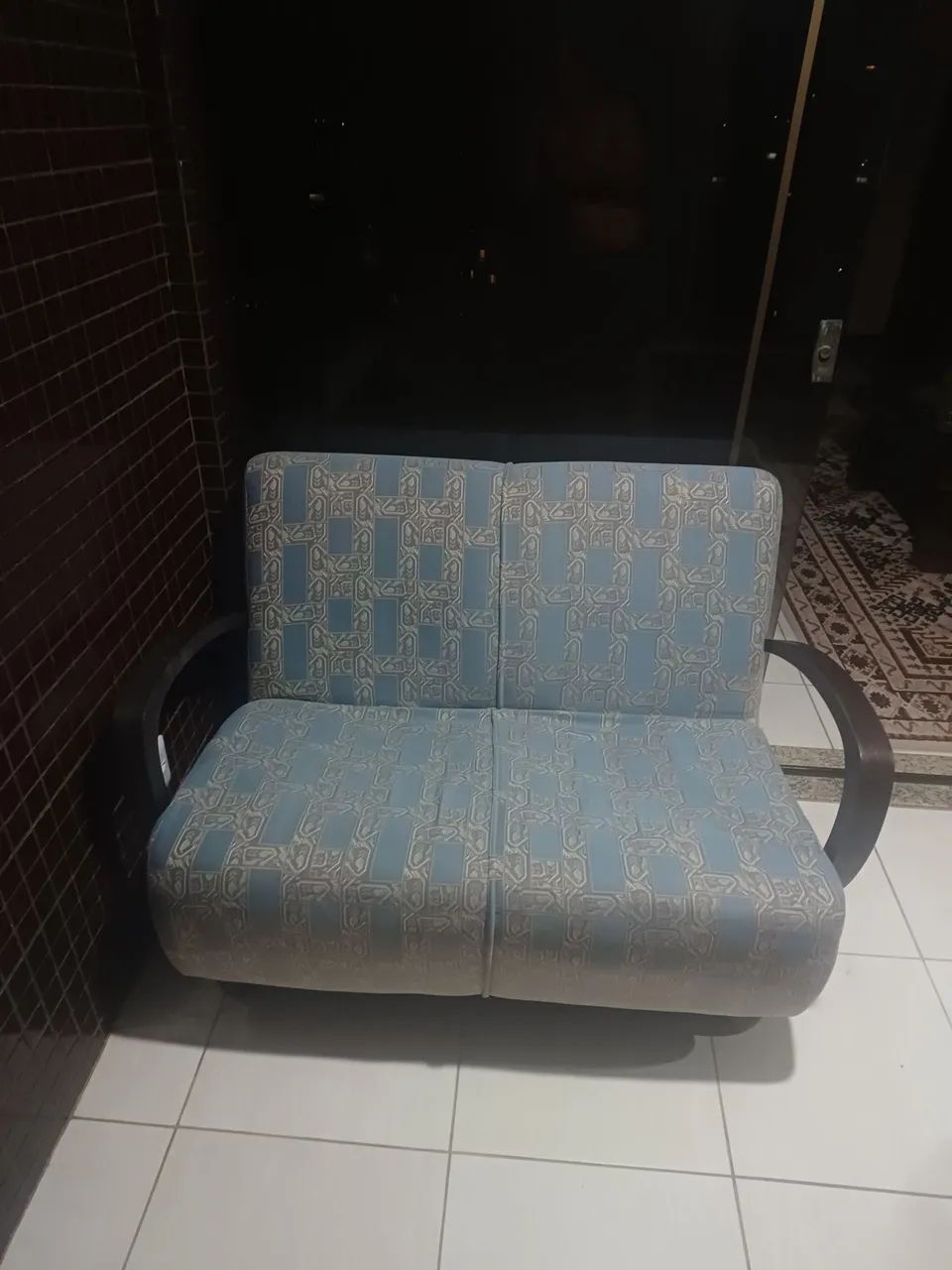 Sofá 2 lugares