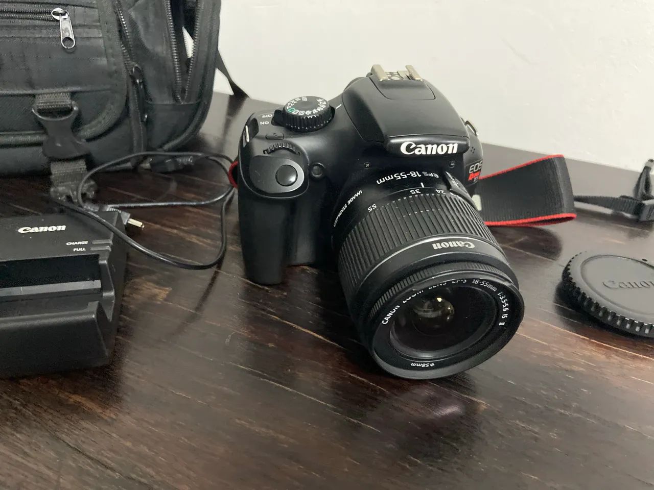 Vendo câmera cânon eos rebel t3