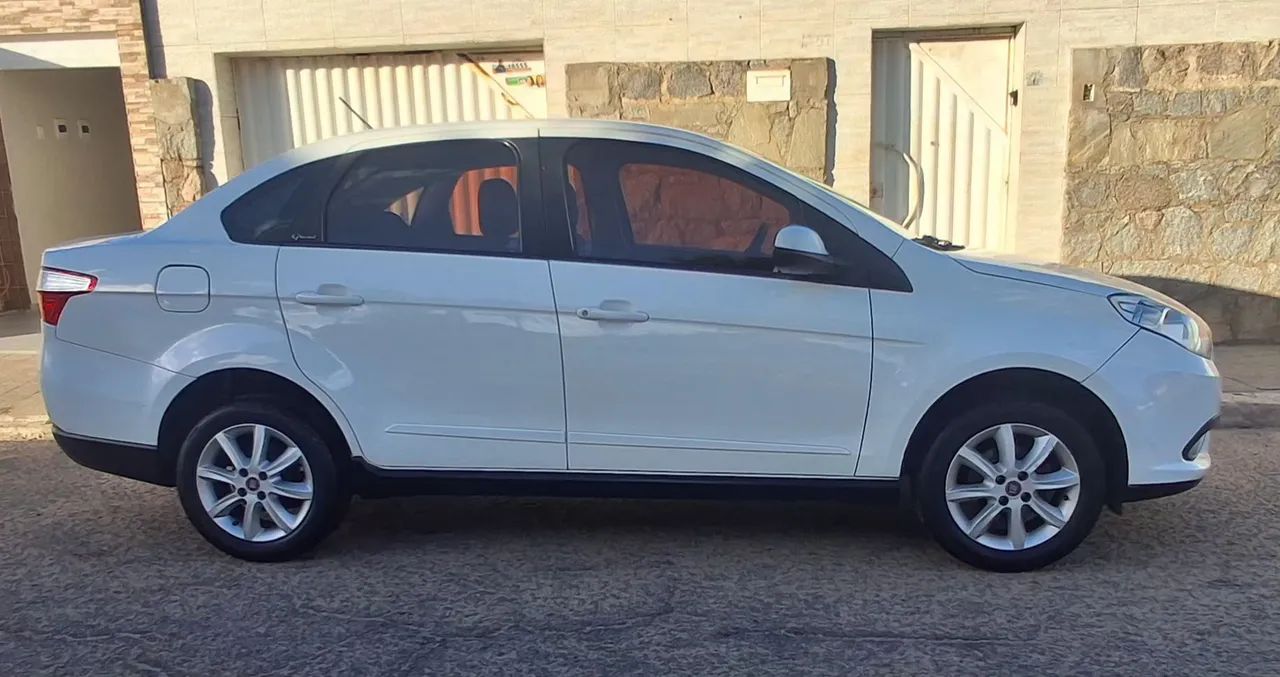 Fiat Grand Siena 2013