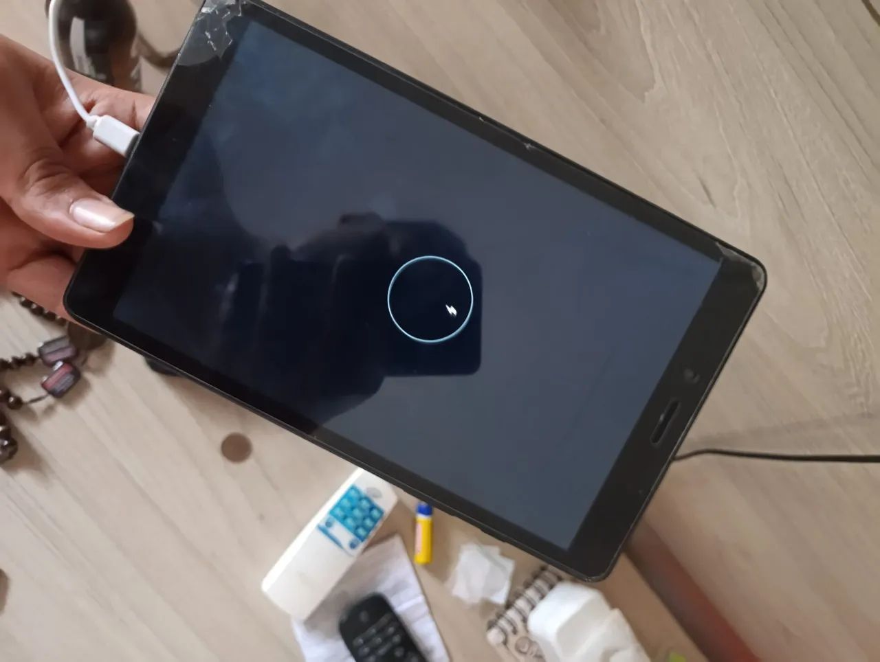 Tablet Samsung (tab a) com tela quebrada  - Foto 3