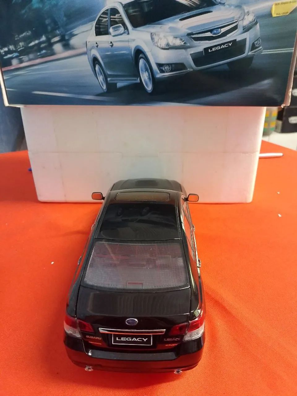 MINIATURA SUBARU LEGACY 1/18 - Foto 5